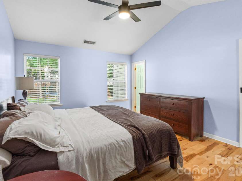 14207 Arbor Ridge Drive, Charlotte, NC 28273.  MLS# CAR4388966, YatesRealty ID 28640. 