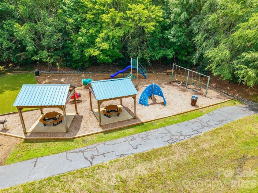 14207 Arbor Ridge Drive, Charlotte, NC 28273.  MLS# CAR4388966, YatesRealty ID 28640. 
