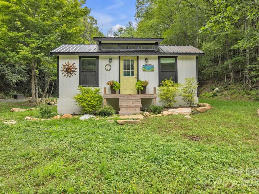 3681 Mulatto Mountain Road, Fleetwood, NC 28626.  MLS# CAR4285114, YatesRealty ID 28640. 