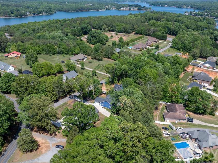 3813 54TH Avenue, Hickory, NC 28601.  MLS# CAR4382273, YatesRealty ID 28641. 