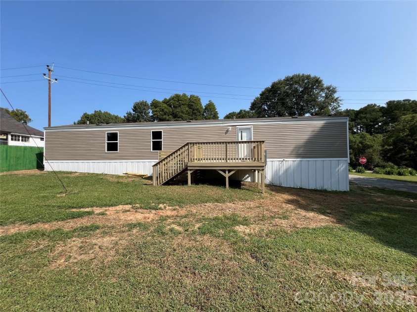 112 Van Buren Street, Gaffney, SC 29340.  MLS# CAR4391125, YatesRealty ID 28642. 