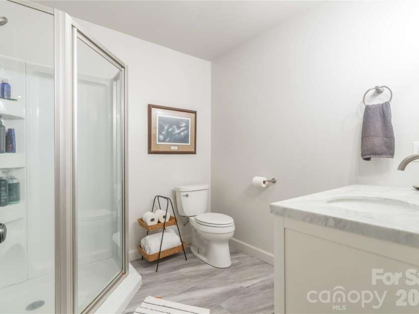 668 Link Road, Lexington, NC 27295.  MLS# CAR4389392, YatesRealty ID 28643. 