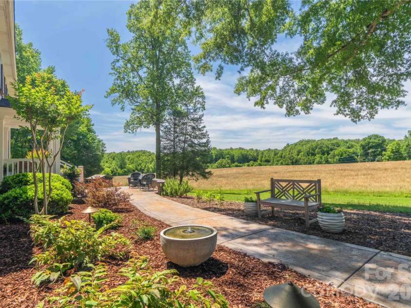668 Link Road, Lexington, NC 27295.  MLS# CAR4389392, YatesRealty ID 28643. 