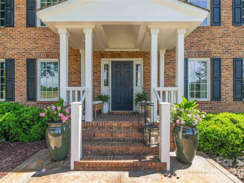 668 Link Road, Lexington, NC 27295.  MLS# CAR4389392, YatesRealty ID 28643. 