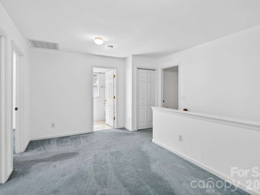 2539 Thornfield Road, Charlotte, NC 28273.  MLS# CAR4388875, YatesRealty ID 28644. 