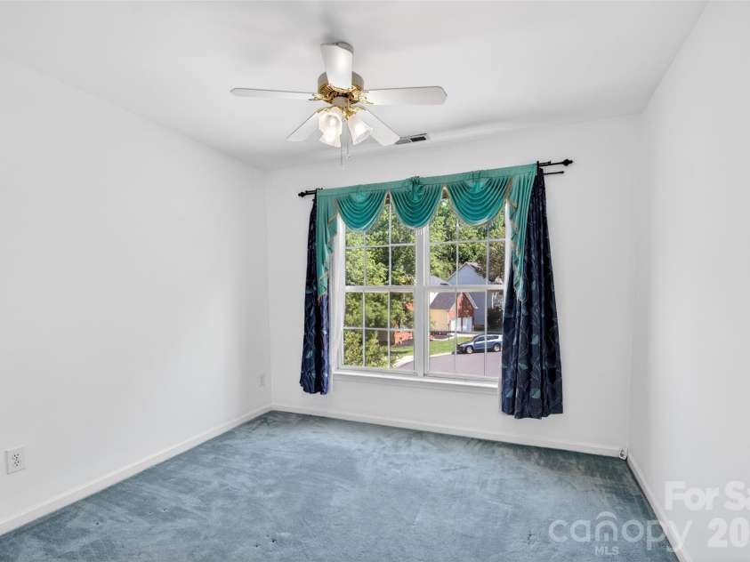 2539 Thornfield Road, Charlotte, NC 28273.  MLS# CAR4388875, YatesRealty ID 28644. 