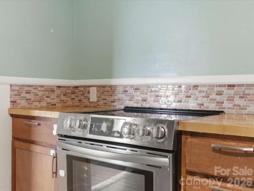 620 Normandy Road, Lancaster, SC 29720.  MLS# CAR4380156, YatesRealty ID 28645. 