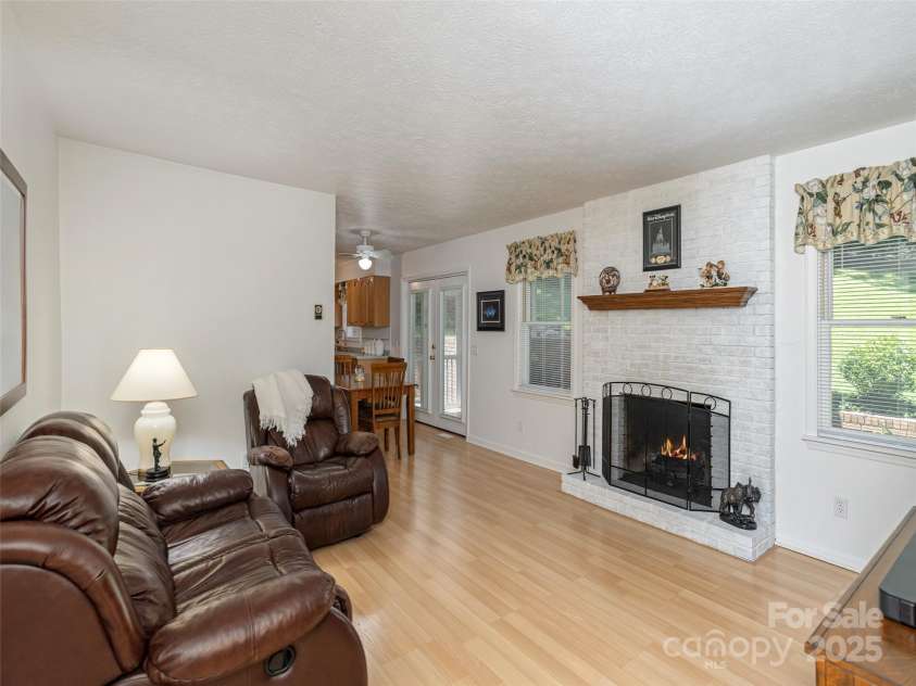149 Long John Drive, Hendersonville, NC 28791.  MLS# CAR4285992, YatesRealty ID 28646. 