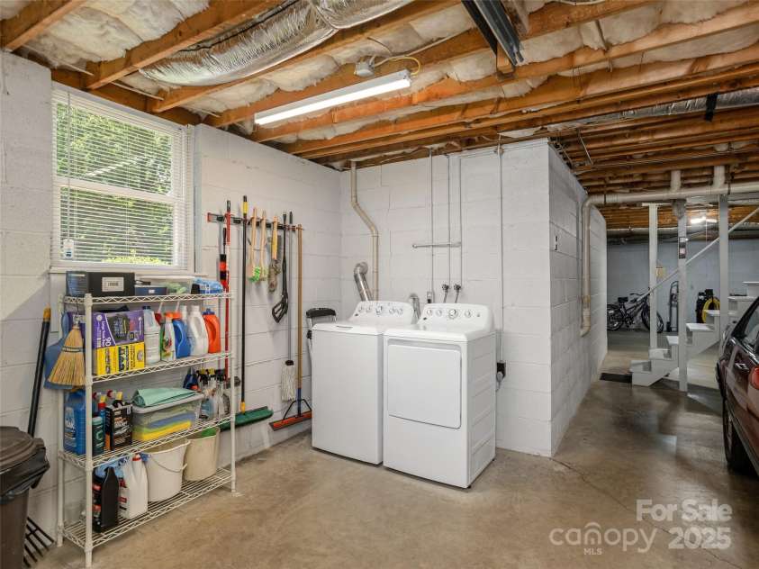 149 Long John Drive, Hendersonville, NC 28791.  MLS# CAR4285992, YatesRealty ID 28646. 
