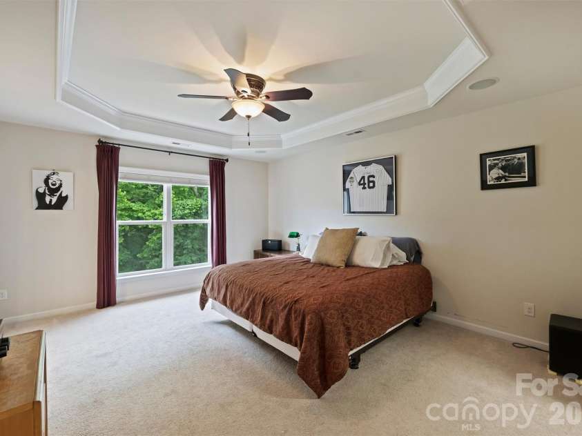 3437 Park South Station Boulevard, Charlotte, NC 28210.  MLS# CAR4387185, YatesRealty ID 28646. 