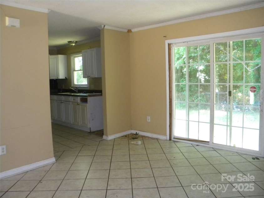 390 Torbush Drive, Salisbury, NC 28144.  MLS# CAR4284924, YatesRealty ID 28647. 
