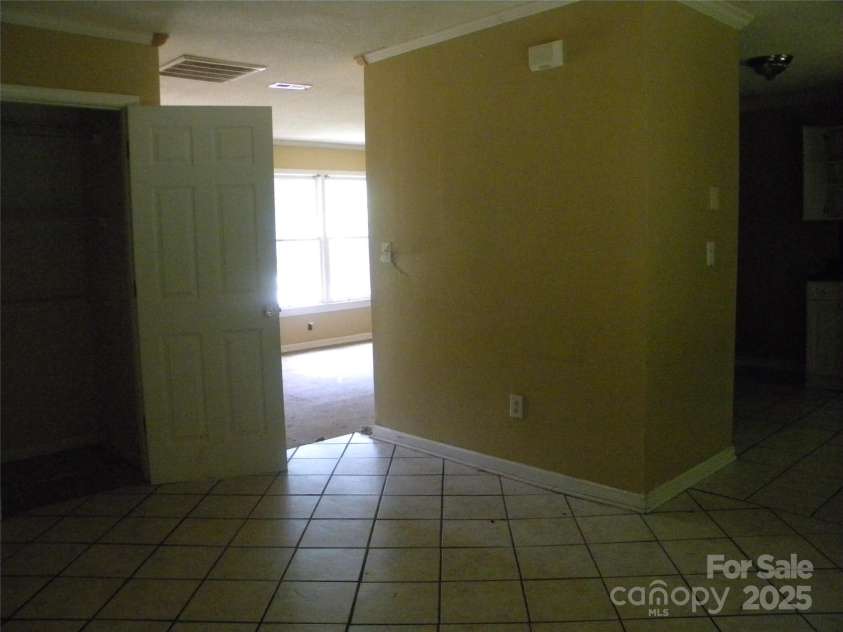 390 Torbush Drive, Salisbury, NC 28144.  MLS# CAR4284924, YatesRealty ID 28647. 