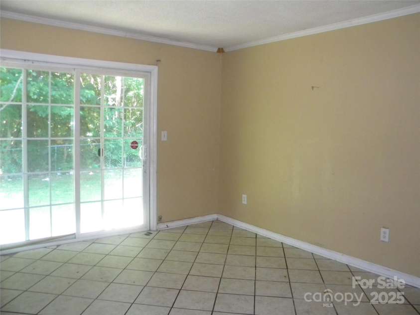 390 Torbush Drive, Salisbury, NC 28144.  MLS# CAR4284924, YatesRealty ID 28647. Dining Room