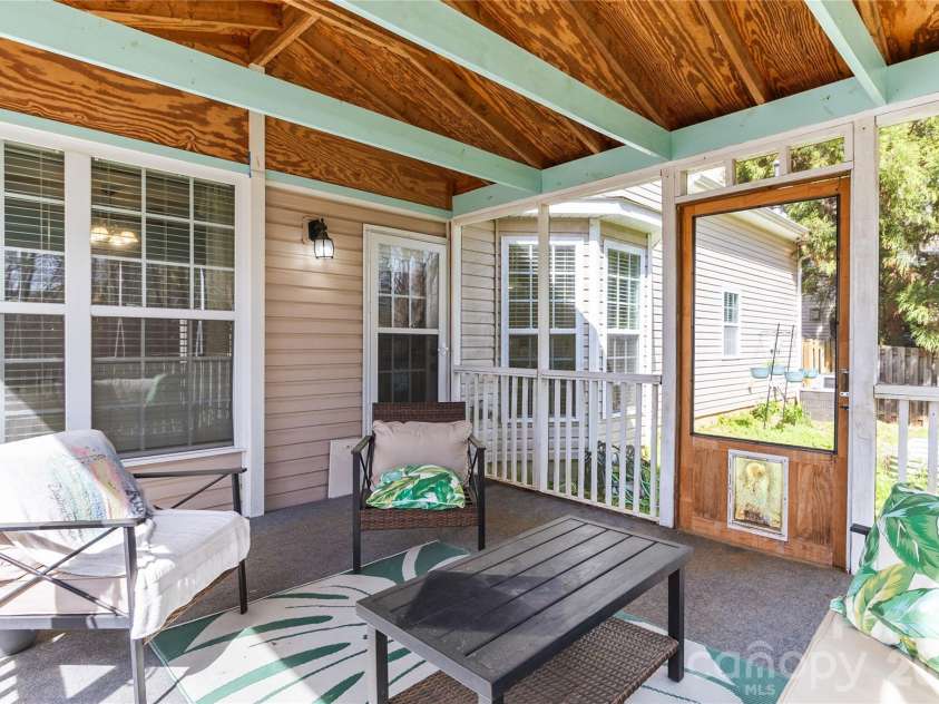 7030 Carrington Pointe Drive, Huntersville, NC 28078.  MLS# CAR4361718, YatesRealty ID 28647. 
