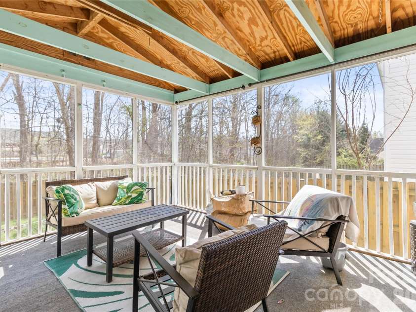 7030 Carrington Pointe Drive, Huntersville, NC 28078.  MLS# CAR4361718, YatesRealty ID 28647. 