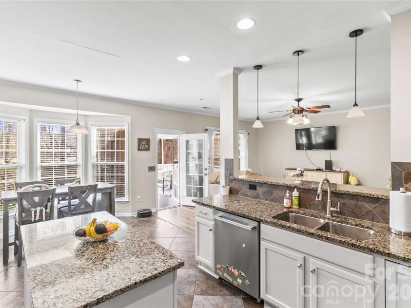 7030 Carrington Pointe Drive, Huntersville, NC 28078.  MLS# CAR4361718, YatesRealty ID 28647. 