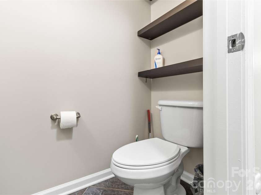 7030 Carrington Pointe Drive, Huntersville, NC 28078.  MLS# CAR4361718, YatesRealty ID 28647. 