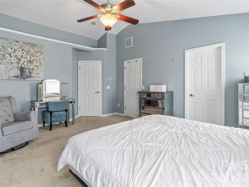 7030 Carrington Pointe Drive, Huntersville, NC 28078.  MLS# CAR4361718, YatesRealty ID 28647. 