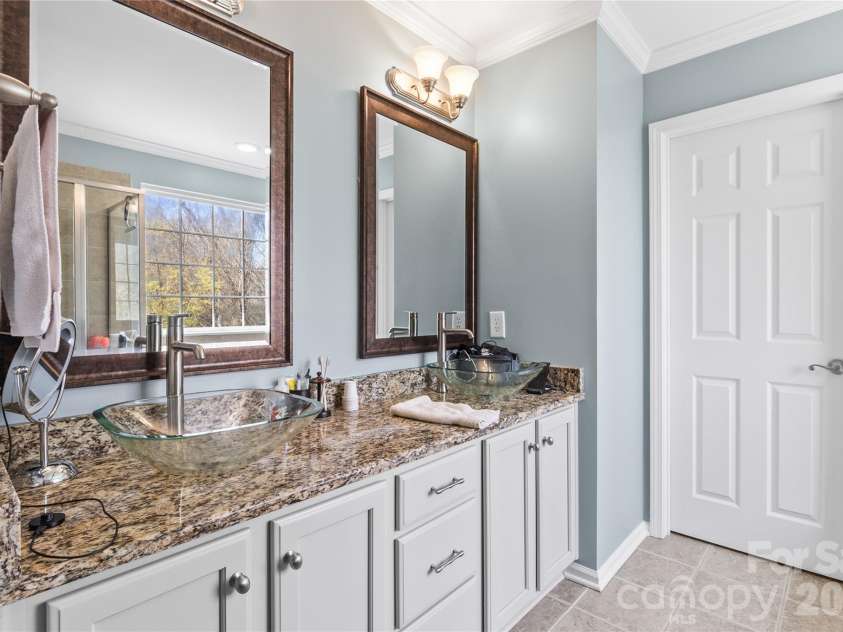 7030 Carrington Pointe Drive, Huntersville, NC 28078.  MLS# CAR4361718, YatesRealty ID 28647. 