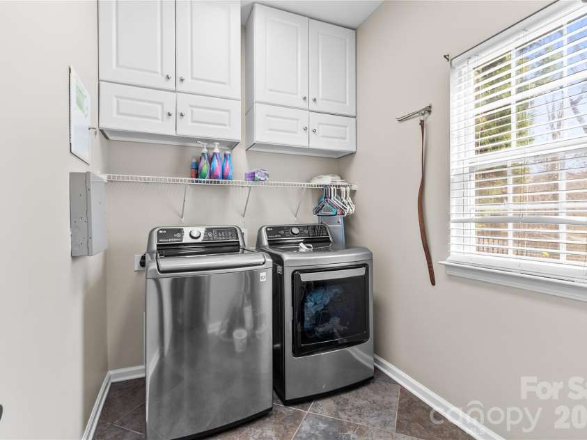 7030 Carrington Pointe Drive, Huntersville, NC 28078.  MLS# CAR4361718, YatesRealty ID 28647. 