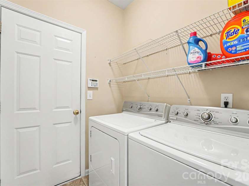 3146 Pine Bluff Way, Fort Mill, SC 29707.  MLS# CAR4385677, YatesRealty ID 28648. 