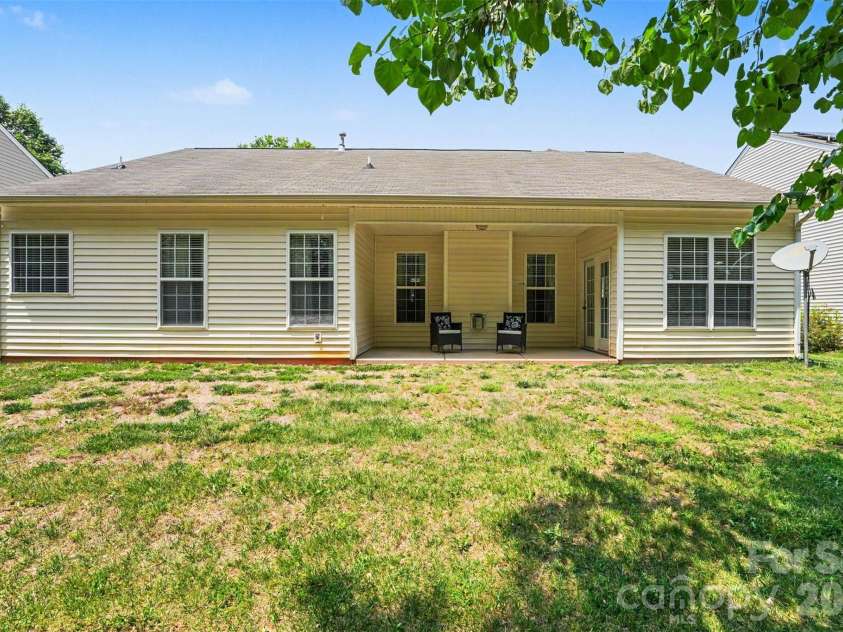 3146 Pine Bluff Way, Fort Mill, SC 29707.  MLS# CAR4385677, YatesRealty ID 28648. 