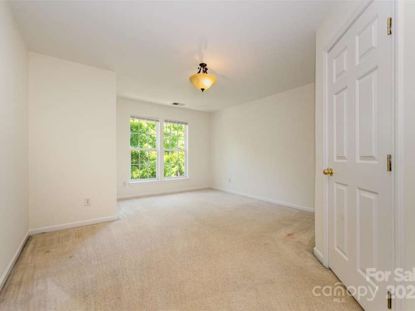 141 Cypress Landing Drive, Mooresville, NC 28117.  MLS# CAR4284259, YatesRealty ID 28649. 