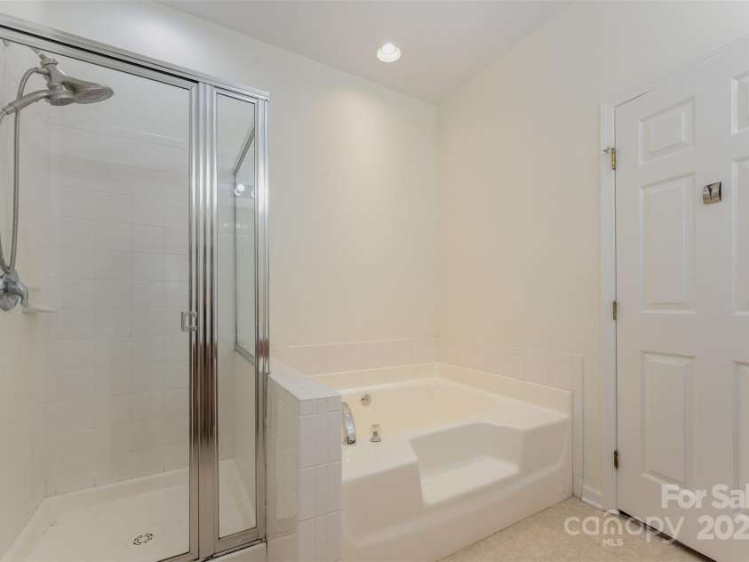 141 Cypress Landing Drive, Mooresville, NC 28117.  MLS# CAR4284259, YatesRealty ID 28649. 