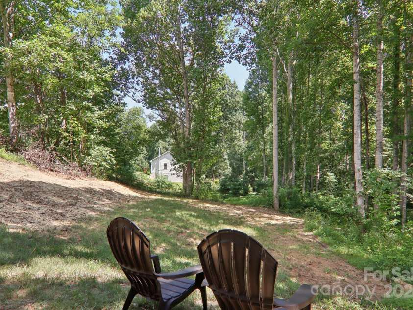 113 Briarcreek Court, Hendersonville, NC 28739.  MLS# CAR4194402, YatesRealty ID 2865. 
