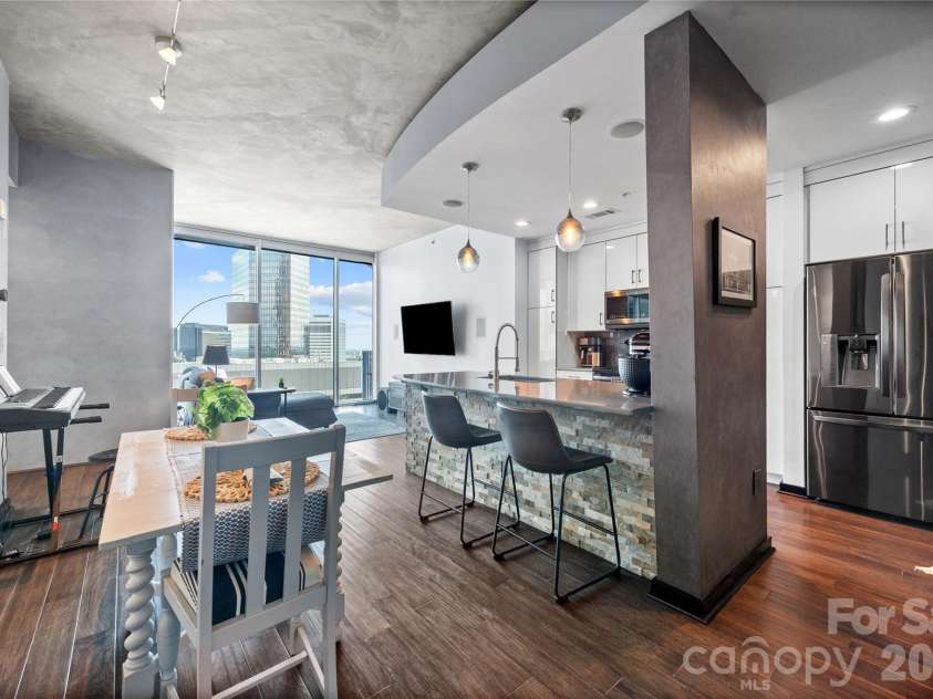 210 Church Street, Charlotte, NC 28202.  MLS# CAR4381484, YatesRealty ID 2865. 