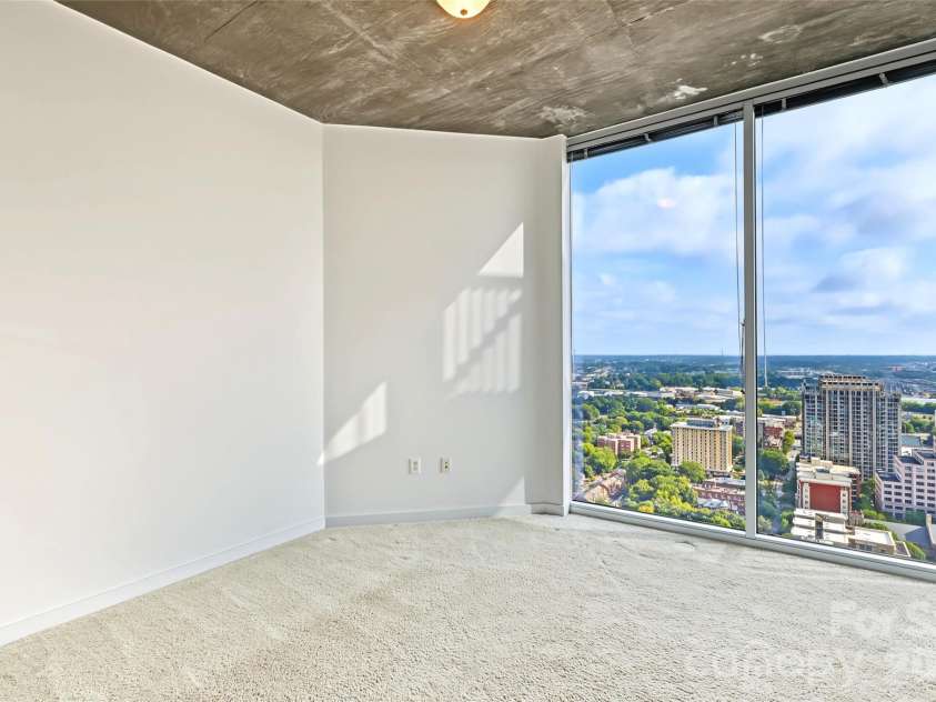 210 Church Street, Charlotte, NC 28202.  MLS# CAR4428306, YatesRealty ID 2865. 