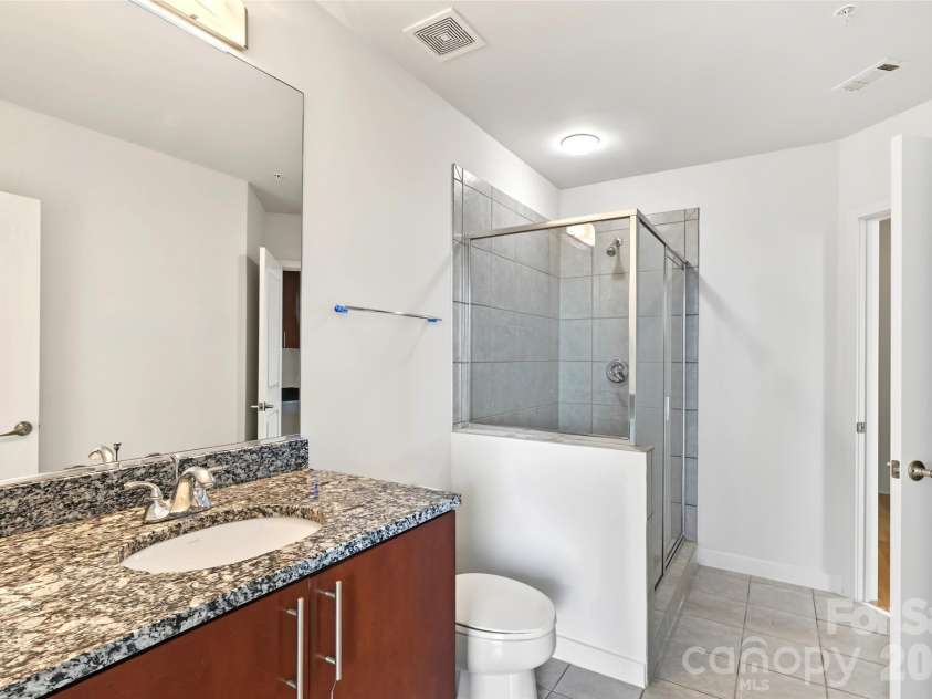 210 Church Street, Charlotte, NC 28202.  MLS# CAR4428306, YatesRealty ID 2865. 