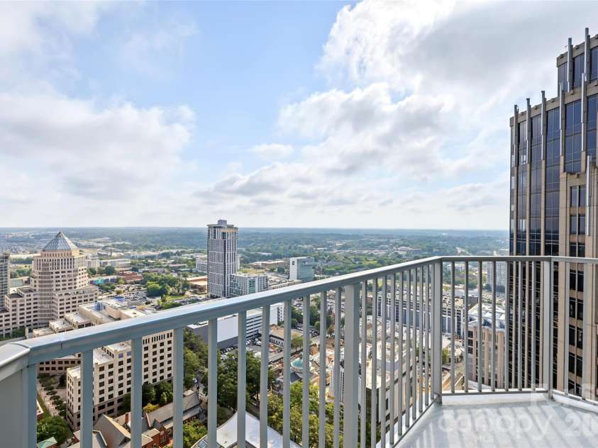 210 Church Street, Charlotte, NC 28202.  MLS# CAR4428306, YatesRealty ID 2865. 