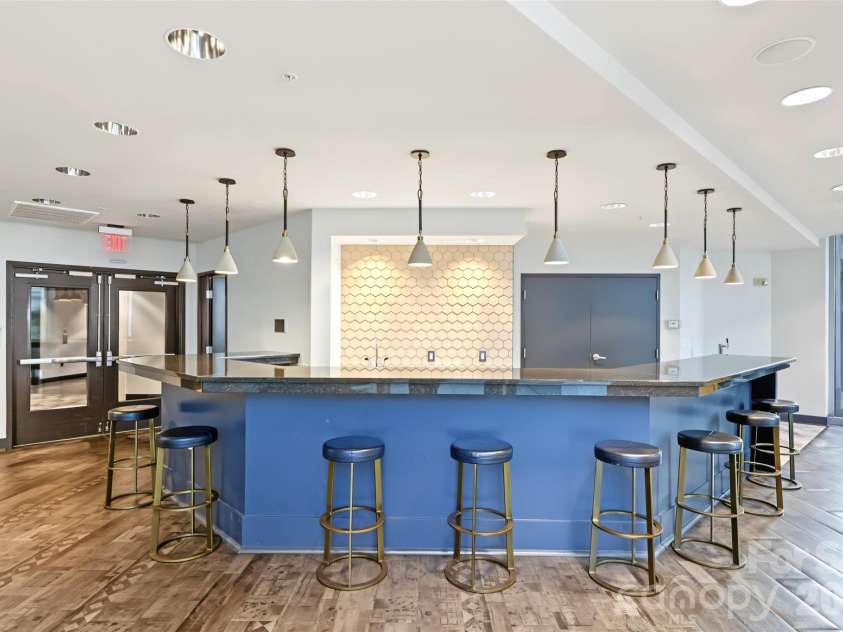 210 Church Street, Charlotte, NC 28202.  MLS# CAR4428306, YatesRealty ID 2865. 