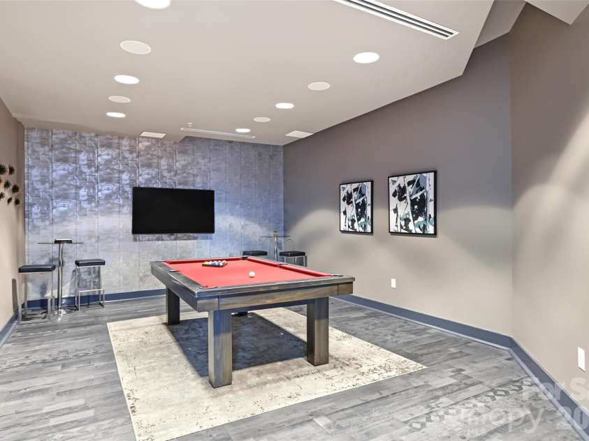 210 Church Street, Charlotte, NC 28202.  MLS# CAR4428306, YatesRealty ID 2865. 