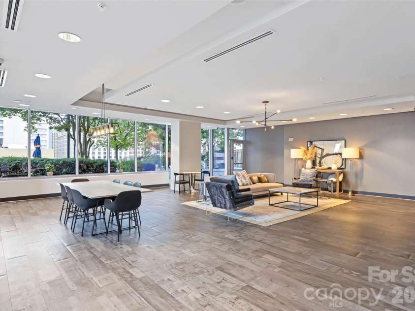 210 Church Street, Charlotte, NC 28202.  MLS# CAR4428306, YatesRealty ID 2865. 