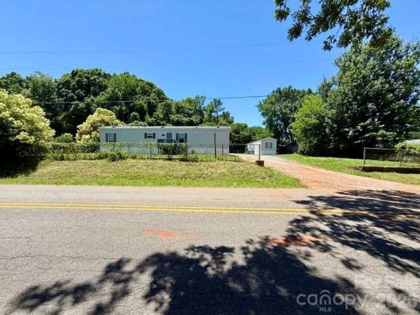 610 Wyndale Drive, Rock Hill, SC 29730.  MLS# CAR4389446, YatesRealty ID 28652. 