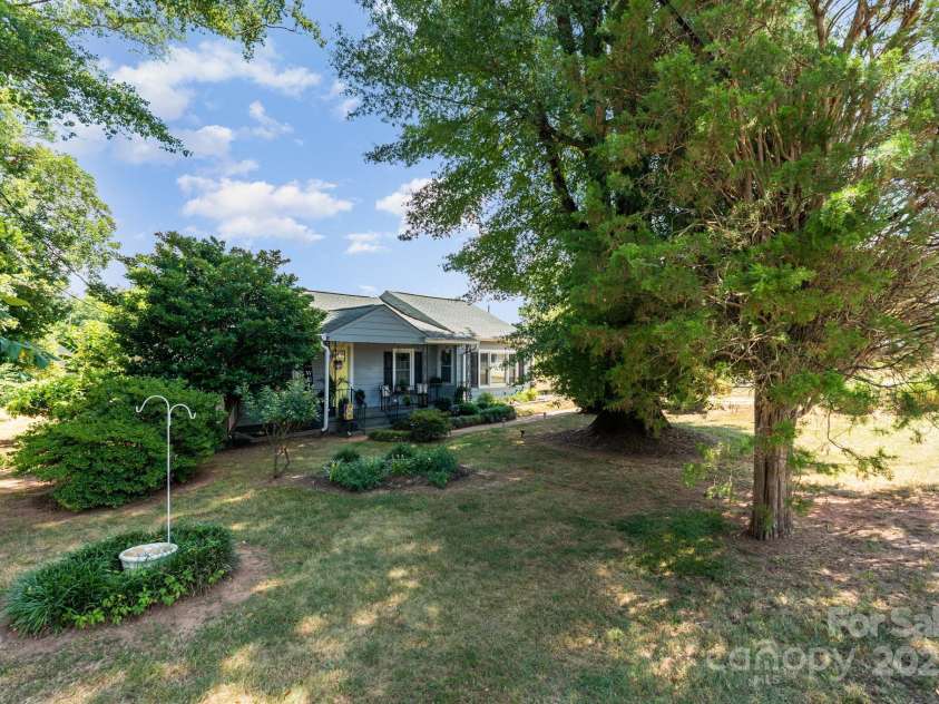 120 Abernathy Street, Mount Holly, NC 28120.  MLS# CAR4286149, YatesRealty ID 28653. 