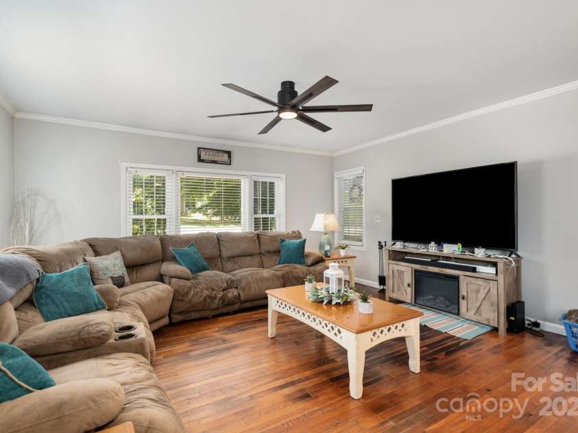 120 Abernathy Street, Mount Holly, NC 28120.  MLS# CAR4286149, YatesRealty ID 28653. 