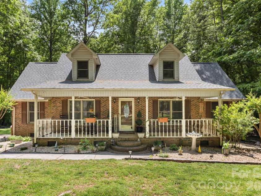 1333 Rabbit Run Road, York, SC 29745.  MLS# CAR4385015, YatesRealty ID 28654. 