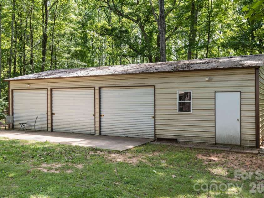 1333 Rabbit Run Road, York, SC 29745.  MLS# CAR4385015, YatesRealty ID 28654. 