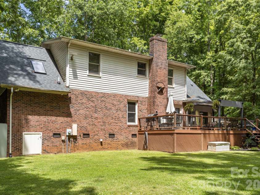 1333 Rabbit Run Road, York, SC 29745.  MLS# CAR4385015, YatesRealty ID 28654. 