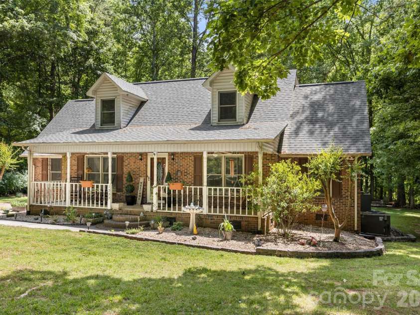 1333 Rabbit Run Road, York, SC 29745.  MLS# CAR4385015, YatesRealty ID 28654. 