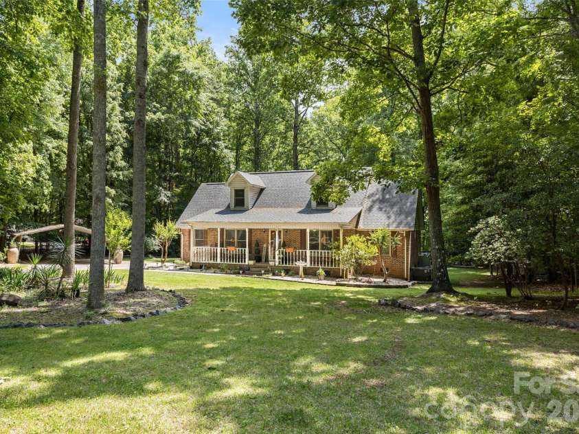 1333 Rabbit Run Road, York, SC 29745.  MLS# CAR4385015, YatesRealty ID 28654. 
