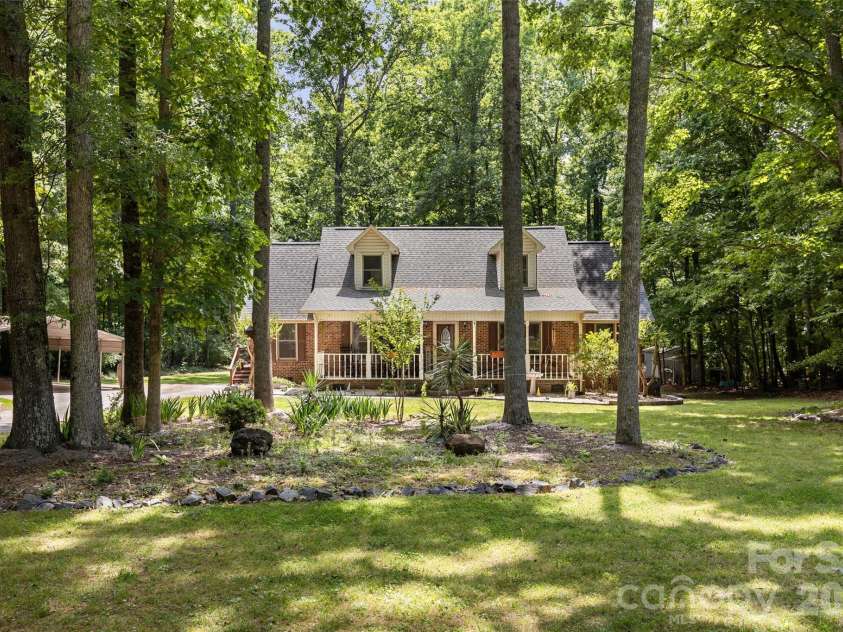 1333 Rabbit Run Road, York, SC 29745.  MLS# CAR4385015, YatesRealty ID 28654. 