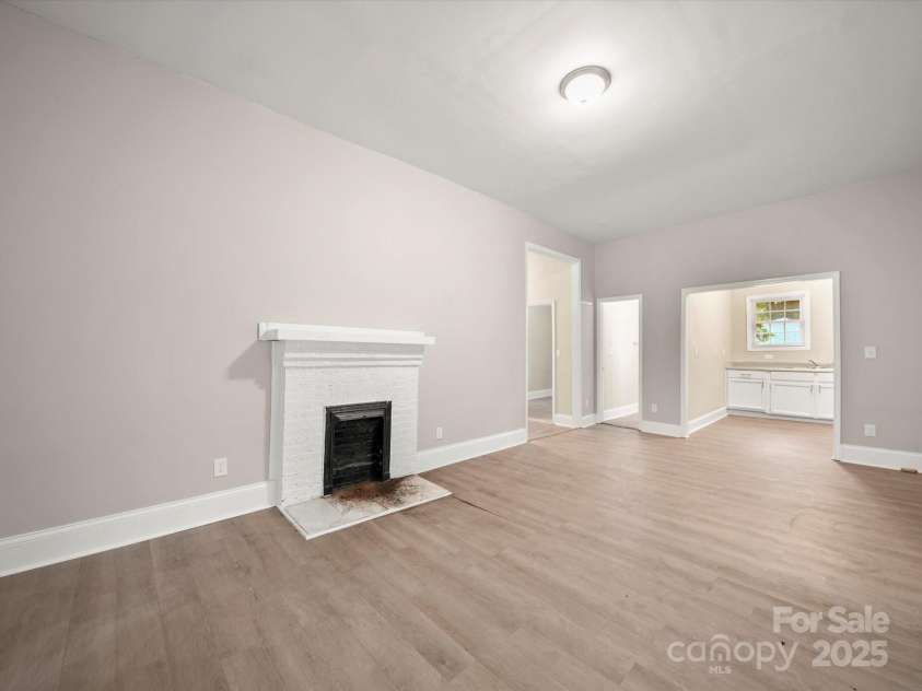 509 Holly Street, Dallas, NC 28034.  MLS# CAR4286146, YatesRealty ID 28655. 