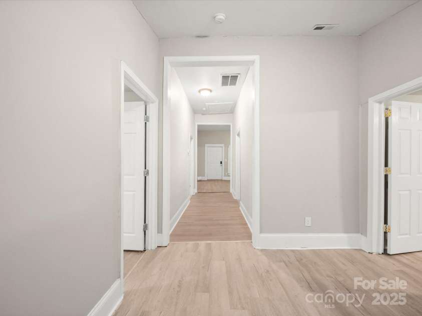 509 Holly Street, Dallas, NC 28034.  MLS# CAR4286146, YatesRealty ID 28655. 
