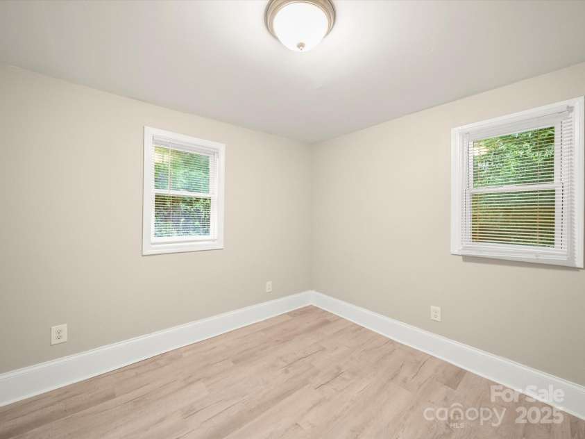 509 Holly Street, Dallas, NC 28034.  MLS# CAR4286146, YatesRealty ID 28655. Primary Bedroom
