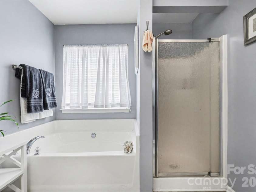 2103 Midnight Blue Lane, Fort Mill, SC 29708.  MLS# CAR4366959, YatesRealty ID 28656. 