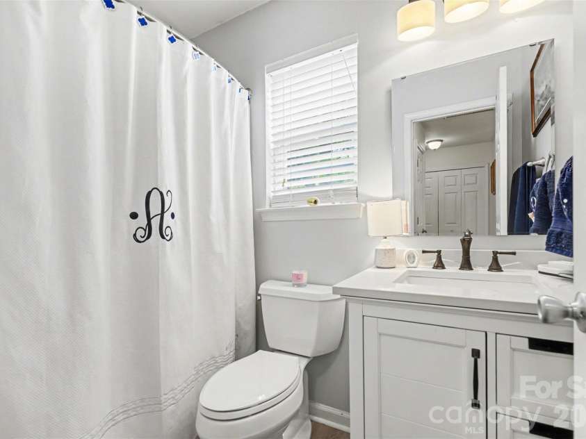 2103 Midnight Blue Lane, Fort Mill, SC 29708.  MLS# CAR4366959, YatesRealty ID 28656. 